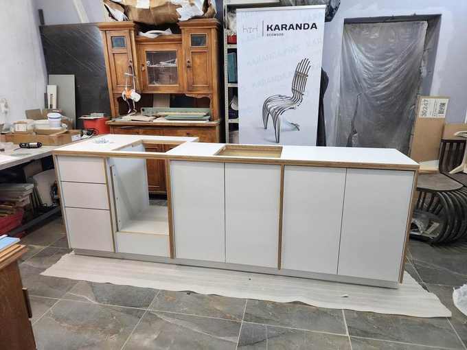 Белая кухня KARANDA из фанеры, меламиновые фасады, кромка фанеры. кухня из фанеры, Саратов