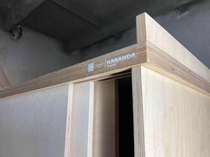 Угол кофейной тумбы KARANDA, слои фанеры и стикер. мебель из фанеры, Саратов